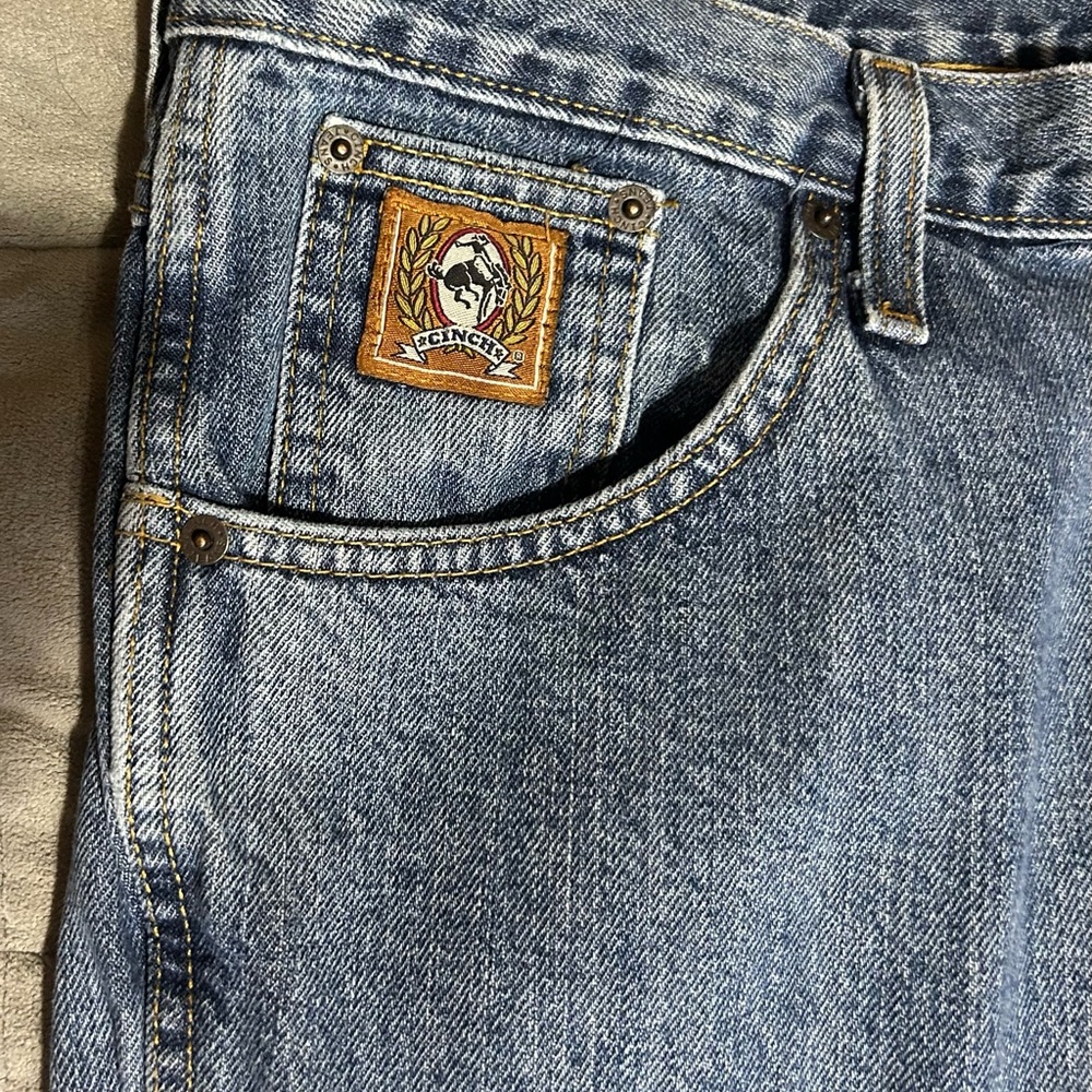 Cinch Blue Relaxed Fit Jeans with Classic Wash